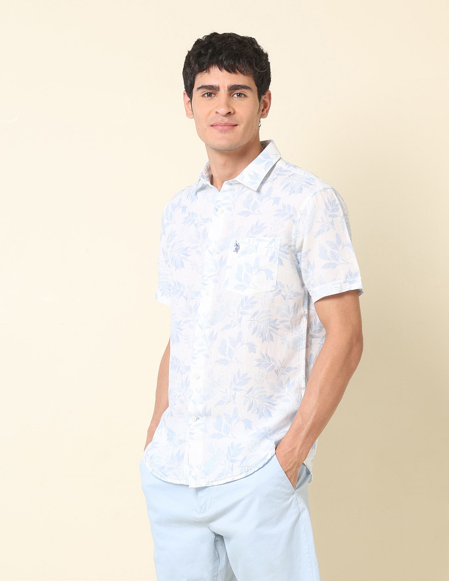 U.S. Polo Assn. Tropical Printed Tailored Fit Shirt