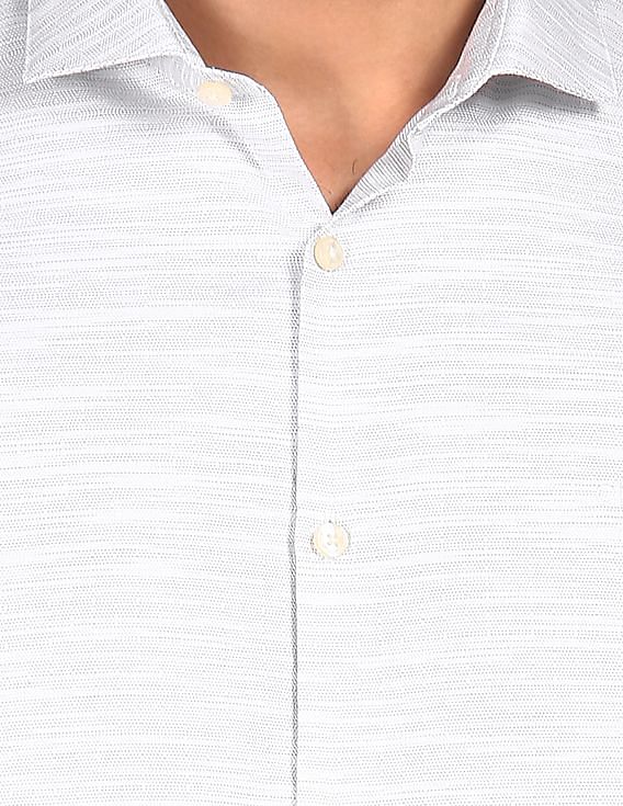 Calvin Klein Men White Spread Collar Patterned Casual Shirt