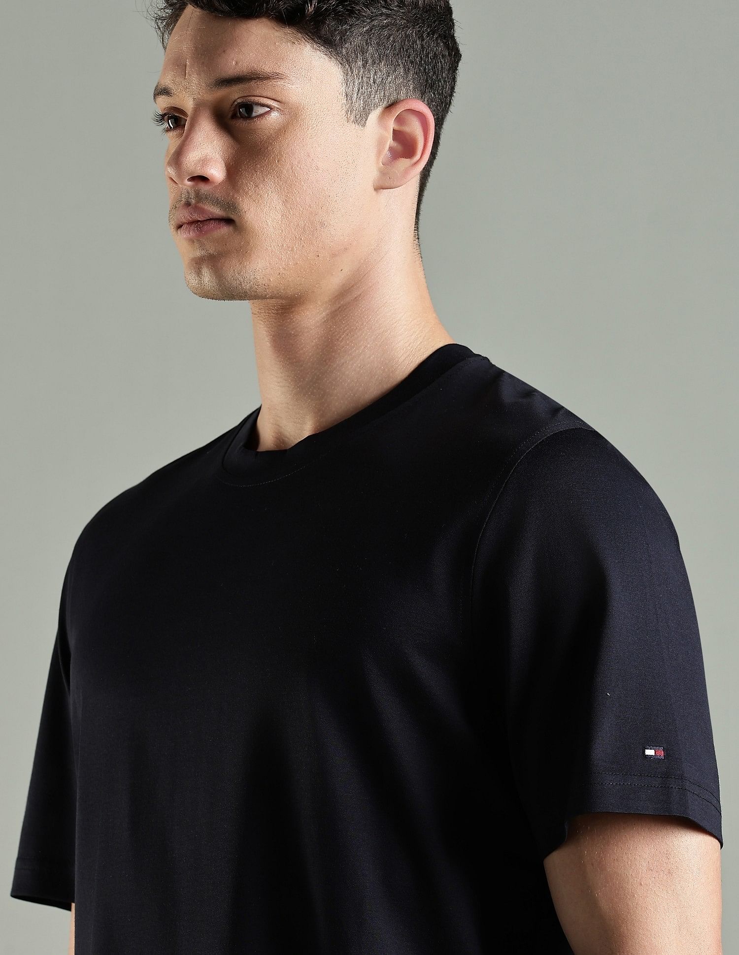 Tommy Hilfiger Solid Regular Fit Cotton T-Shirt