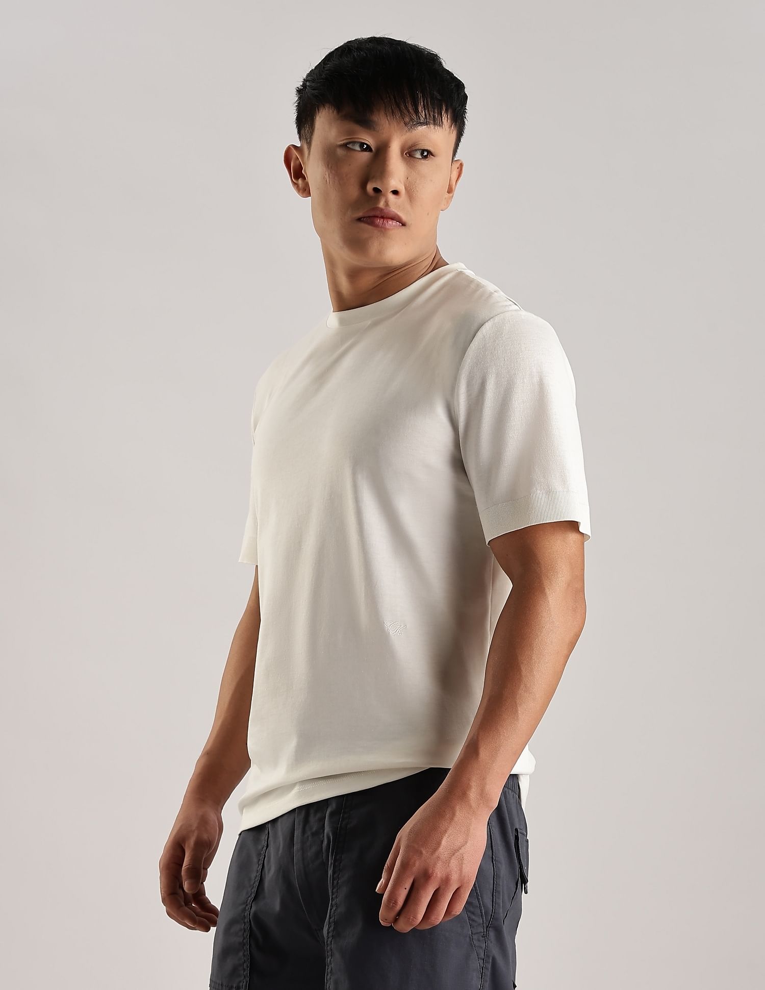 Calvin Klein Solid Regular-Fit Cotton T-Shirt