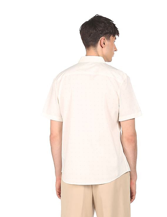 Calvin Klein Men Off White Dot Print Cotton Stretch Casual Shirt