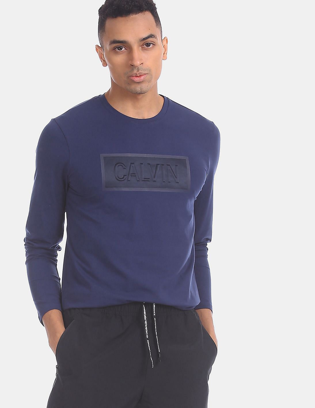 Buy Calvin Klein Men Blue Slim Fit Embossed Logo T-Shirt - NNNOW.com