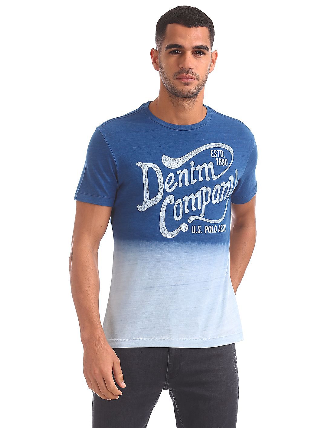 Buy Men Regular Fit Ombre Dyed T-Shirt online at NNNOW.com