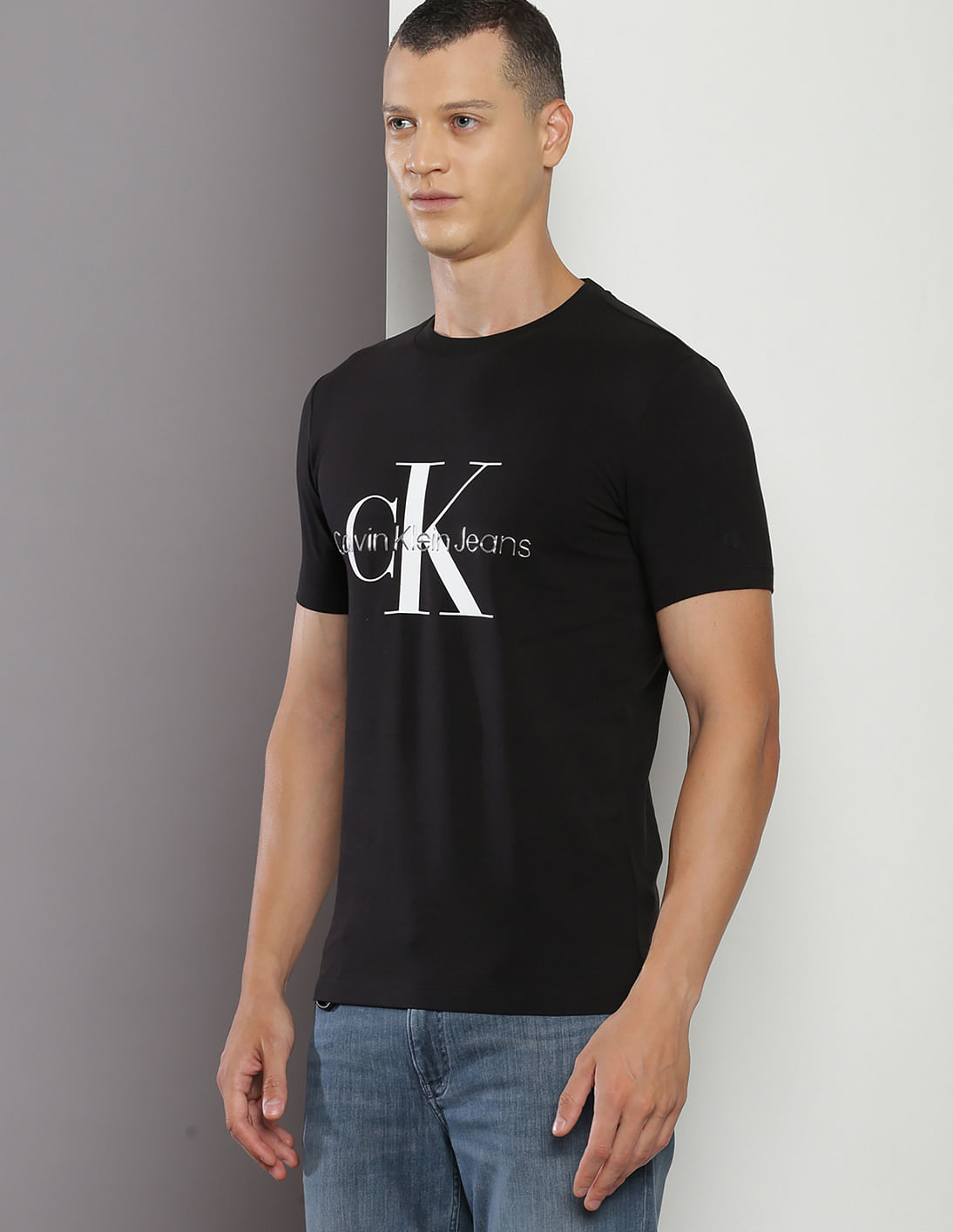 Buy Calvin Klein Crew Neck Monogram Logo T-Shirt - NNNOW.com