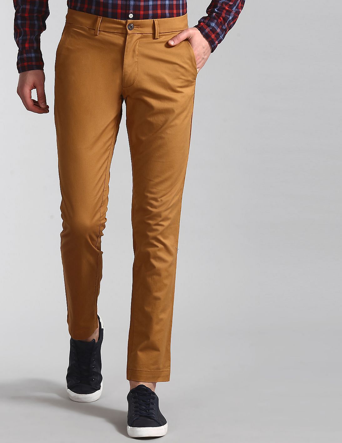 Buy GAP Men Brown Modern Khakis In Slim Fit With GapFlex - NNNOW.com