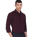 Tommy Hilfiger Men Wine Solid Poplin Weave Slim Fit Formal Shirt